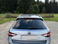 Gebraucht Skoda Superb 150 PS (110 kW) 2016 Silber Limousine