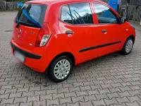 Gebraucht Hyundai i10 69 PS (50 kW) 2011 Rot Kleinwagen