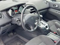 Gebraucht Peugeot 5008 Active 156 PS (114 kW) 2012 Grau Van / Kleinbus