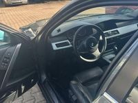 Gebraucht BMW 525 177 PS (130 kW) 2005 Grau Limousine