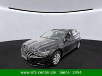 Gebraucht VW Passat Basis 122 PS (89 kW) 2022 Schwarz Kombi