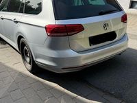 Gebraucht VW Passat Trendline 150 PS (110 kW) 2016 Silber Kombi