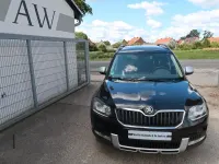 Gebraucht Skoda Yeti Adventure 140 PS (102 kW) 2015 Schwarz SUV