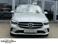Gebraucht Mercedes B200 Style 163 PS (119 kW) 2019 Silber metallic Kleinwagen