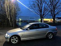 Gebraucht BMW 323 Basis 170 PS (125 kW) 1998 Silber Limousine