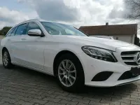 Gebraucht Mercedes C180 157 PS (115 kW) 2019 Weiß Limousine