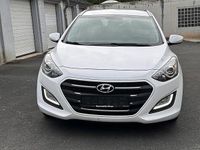 Gebraucht Hyundai i30 110 PS (80 kW) 2017 Weiß Kombi