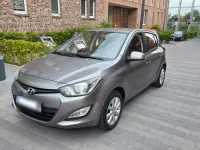 Gebraucht Hyundai i20 86 PS (63 kW) 2013 Grau Kleinwagen