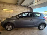 Gebraucht Hyundai i20 Comfort 75 PS (55 kW) 2010 Blau Kleinwagen