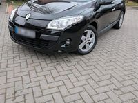 Gebraucht Renault Mégane Dynamique 131 PS (96 kW) 2011 Schwarz Limousine