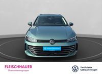 Gebraucht VW Passat Business 150 PS (110 kW) 2024 Gruen Kombi