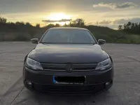 Gebraucht VW Jetta Highline 140 PS (102 kW) 2012 Schwarz Limousine