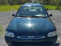 Gebraucht Ford Escort 90 PS (66 kW) 1996 Grün Limousine