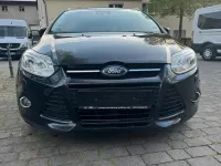 Usado Ford Focus 150 HP (110 kW) 2012 Preto Carrinha