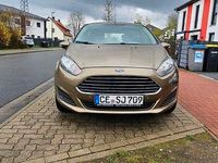 Gebraucht Ford Fiesta 82 PS (60 kW) 2013 Gold Kleinwagen