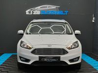 Gebraucht Ford Focus Titanium 125 PS (91 kW) 2015 Weiß Kombi
