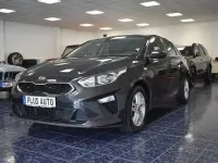 Gebraucht Kia Ceed Vision 136 PS (100 kW) 2019 Zilinaschwarz Kleinwagen