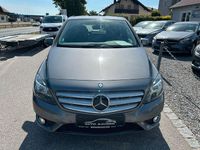 Gebraucht Mercedes B200 156 PS (114 kW) 2014 Grau Van / Kleinbus