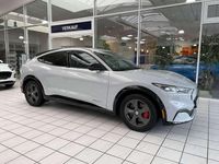 Gebraucht Ford Mustang Mach-E 197 kW (269 PS) 2022 Weiß mitperleffekt metallic SUV