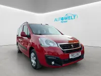 Gebraucht Peugeot Partner Tepee 110 PS (80 kW) 2017 Rot Van / Kleinbus