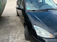 Gebraucht Ford Focus 75 PS (55 kW) 2003 Schwarz Kleinwagen