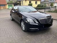Second-hand Mercedes E250 204 CP (150 kW) 2011 Negru Berlinǎ