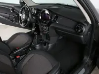 Gebraucht Mini Cooper Essential 136 PS (100 kW) 2022 Midnight black met. Kleinwagen