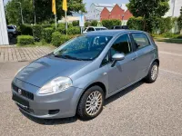 Gebraucht Fiat Grande Punto 77 PS (56 kW) 2009 Blau Kleinwagen