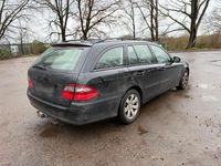 Gebraucht Mercedes E220 170 PS (125 kW) 2007 Schwarz Kombi