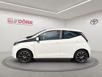 Gebraucht Toyota Aygo X-play 69 PS (50 kW) 2017 Pianosaweiß Kleinwagen