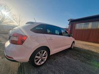 Gebraucht Skoda Rapid Drive 105 PS (77 kW) 2014 Weiß Kleinwagen