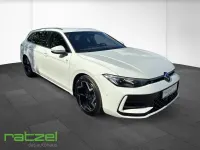 Gebraucht VW Passat R-line 150 PS (110 kW) 2025 Weiß Kombi