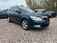 Gebraucht Skoda Octavia Family 110 PS (80 kW) 2012 Blau Kombi