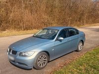 Gebraucht BMW 320 150 PS (110 kW) 2006 Grau Limousine