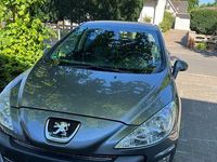 Gebraucht Peugeot 308 Premium 120 PS (88 kW) 2010 Grau Limousine