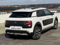 Gebraucht Citroën C4 99 PS (72 kW) 2016 Farbe weiss perle/metallic SUV