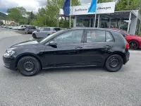 Second-hand VW Golf VII Trendline 110 CP (80 kW) 2015 Negru Berlinǎ