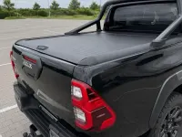 Gebraucht Toyota HiLux 204 PS (150 kW) 2025 Schwarz Pickup