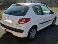 Gebraucht Peugeot 206+ 75 PS (55 kW) 2010 Weiß Kleinwagen