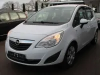 Gebraucht Opel Meriva Edition 95 PS (69 kW) 2011 Weiß Van / Kleinbus