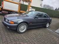 Gebraucht BMW 528 193 PS (141 kW) 1997 Grau Limousine