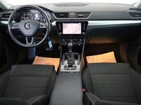 Gebraucht Skoda Superb Ambition 150 PS (110 kW) 2017 Weiß Kombi