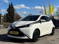 Gebraucht Toyota Aygo X-play 69 PS (50 kW) 2014 Weiß Kleinwagen
