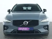 Gebraucht Volvo V60 Plus 250 PS (183 kW) 2022 Thunder grey Kombi