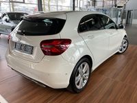 Gebraucht Mercedes A180 Progressive 109 PS (80 kW) 2018 Weiß Kleinwagen