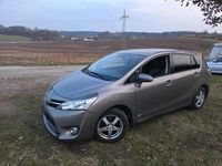 Gebraucht Toyota Verso 111 PS (81 kW) 2013 Silber Van / Kleinbus