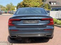 Gebraucht Volvo S60 Inscription 197 PS (144 kW) 2021 Blau metallic Limousine