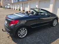 Gebraucht Peugeot 207 CC Roland Garros 120 PS (88 kW) 2011 Schwarz Cabrio