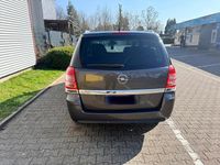 Gebraucht Opel Zafira 140 PS (102 kW) 2011 Van / Kleinbus