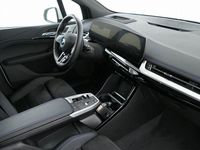 Gebraucht BMW 220 Active Tourer M Sport 163 PS (119 kW) 2025 Weiß Van / Kleinbus